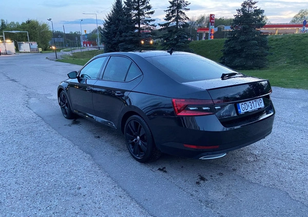 Skoda Superb cena 109900 przebieg: 141509, rok produkcji 2020 z Żukowo małe 301